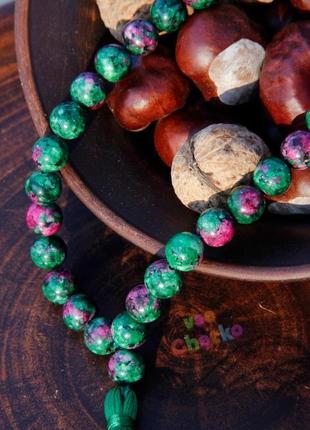 Чотки в авто, чотки цоизит, чотки з "цоизита" на 33 намистини 10 мм із зеленим пензликом