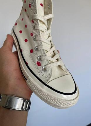Converse chuck 70 embroidered lips white3 фото