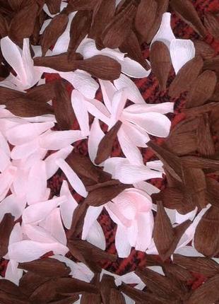 Лепестки для цветов из гофрированной бумаги2 фото