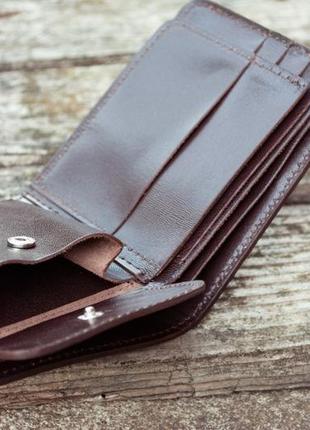 Чоловічий шкіряний гаманець коричневий з тисненням культ предків8 фото