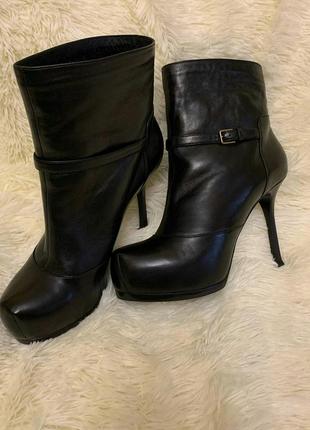 Черевики بوتات Saint Laurent