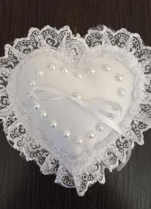 Весільна подушка для кілець "перлини" біла1 фото