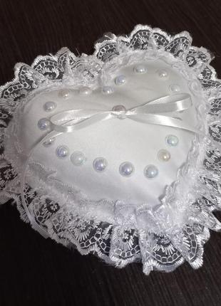 Весільна подушка для кілець "перлини" біла3 фото