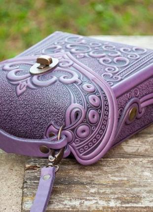 Маленька авторська сумочка-рюкзак шкіряна фіолетова з орнаментом бохо7 фото