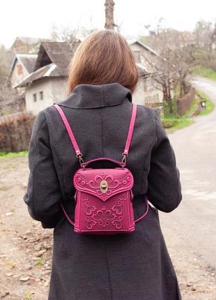 Маленькая сумочка-рюкзак кожаная функция с орнаментом бохо9 фото