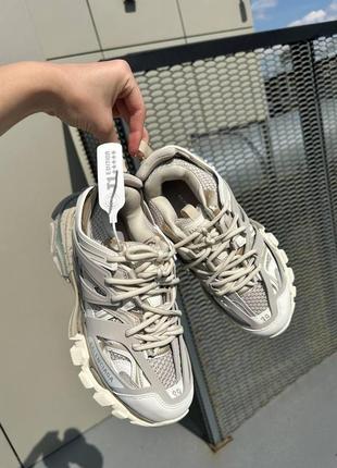 Balenciaga track recycled sole in beige2 фото