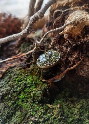 Кольцо с натуральным мхом и флюоритом "лесная поляна"2 фото