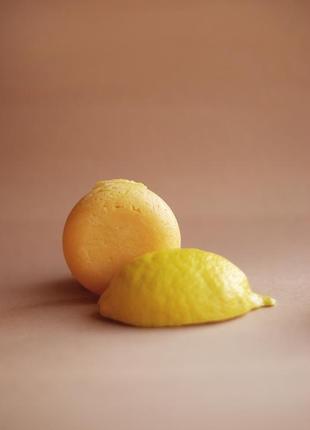 Мило  “fruits” з обліпиховою олією та ефірною олією лимону2 фото