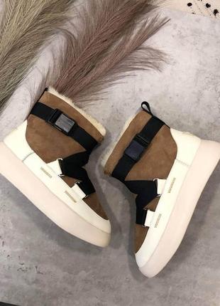 Ugg classic boom buckle boot brown white2 фото