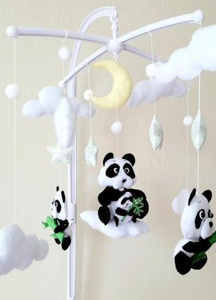 Мобиль на кроватку "pandas family"3 фото