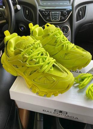 Balenciaga track neon4 фото