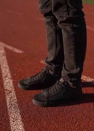 Nike blazer low full black