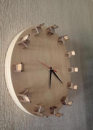 Часы деревянные 12 стульев2 фото