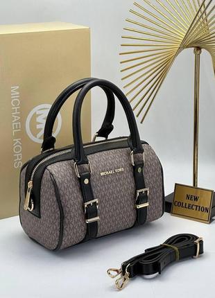 Michael kors 22х14