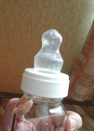 Стекляная бутылка для кормления