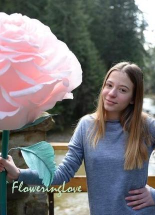 50-ти сантиметрова троянда з паперу на підставці8 фото