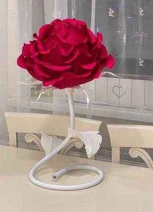 Червона гігантська троянда2 фото