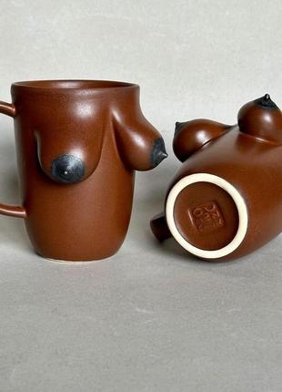 Горня керамічне ручної роботи "великі сісі" коричневе9 фото