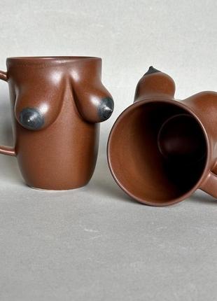 Горня керамічне ручної роботи "великі сісі" коричневе5 фото