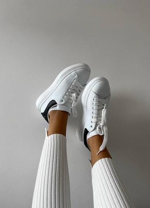 Alexander mcqueen low white black v21 фото