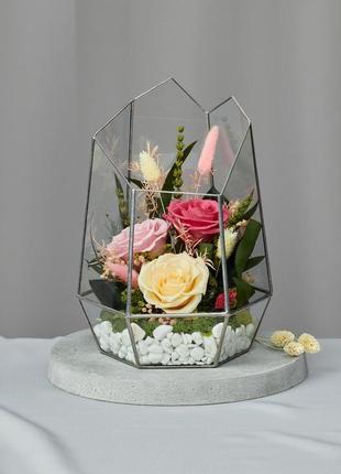 Флораріум-ваза «квітковий вальс» з живими стабілізованими квітами