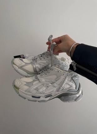 Balenciaga runner trainer white silver6 фото