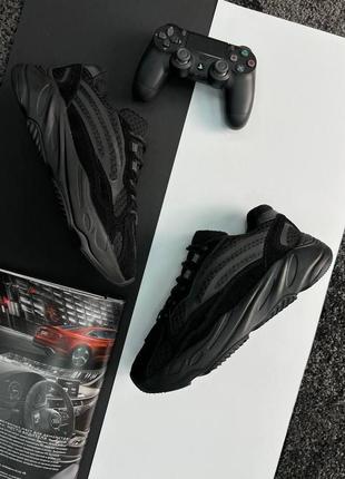 Adidas yeezy boost 700 v2 all black4 фото