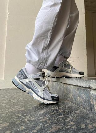 Nike zoom vomero 5 grey