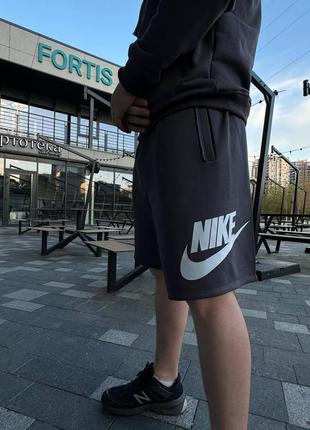 Шорти nike club graphite шорти найк темно-сірого кольору шорти на літо графіт nike шорти легкі літні в темно-сірому кольорі