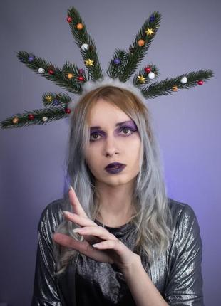 Новогодняя корона венок из еловых веток