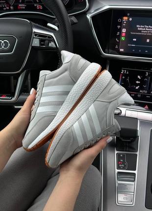 Женские кроссовки adidas originals iniki w light gray white5 фото