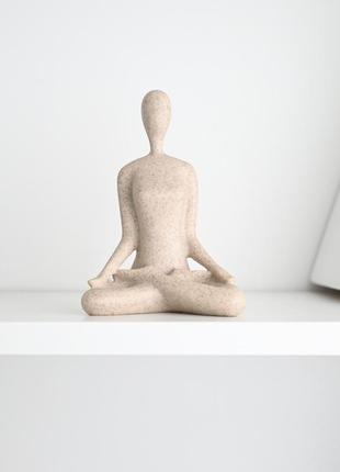 Статуетка йога