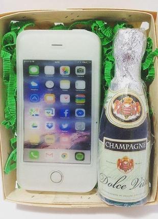 Подарочный набор сувенирных мыл "шампанское и iphone"2 фото