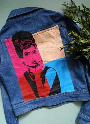 Джинсовая куртка с ручной росписью (одри хепберн)1 фото