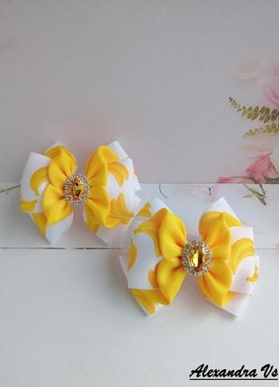 Стильные бантики с бананами