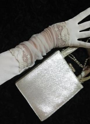 Перчатки высокие .перчатки белые,с кружевом,свадебные,на вечеринку
