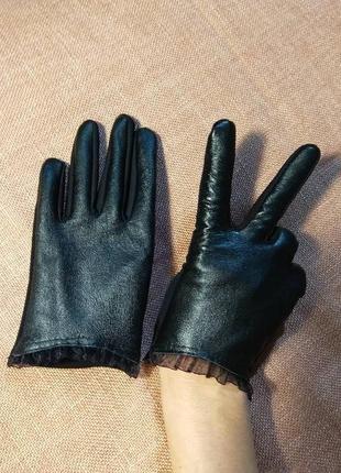 Шкіряні рукавички .чорні.1 фото