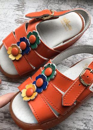 Босоніжки /босоніжки