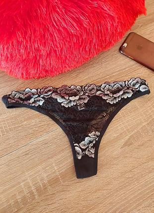 Трусики стрінги