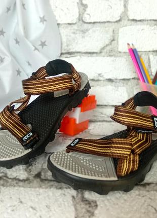Сандалі для хлопчика