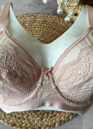 Бюстгальтер на чашку c без поролона пудра