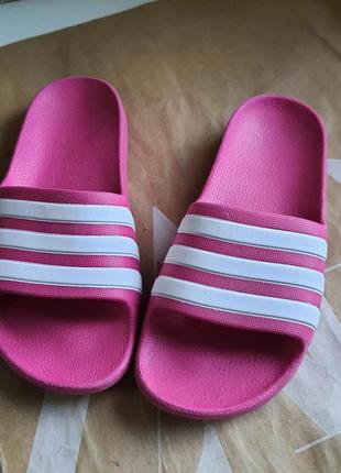 Шльопанцы adidas 33 размер
