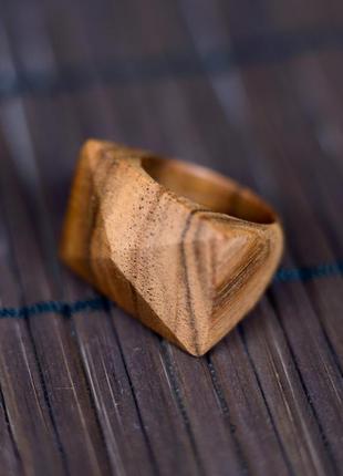 Дерев'яна яний перстень5 фото