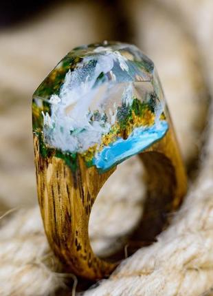 Перстень з дерева і епоксидної смоли з пейзажом3 фото