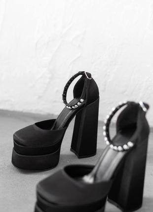 Черные атласные туфли на высоком каблуке, арт. 32687