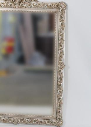 Декоративне срібне дзеркало у класичному стилі для ванної кімнати.7 фото