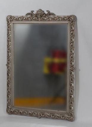 Декоративне срібне дзеркало у класичному стилі для ванної кімнати.2 фото