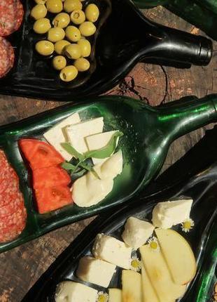 Скляна тарілка з сплюснутої пляшки для подачі сиру, м'яса, закусок jameson green зроблено в україні4 фото
