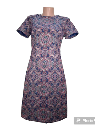 Вінтажне плаття на підкладці