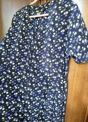 Вінтажна сукня в квітах3 фото